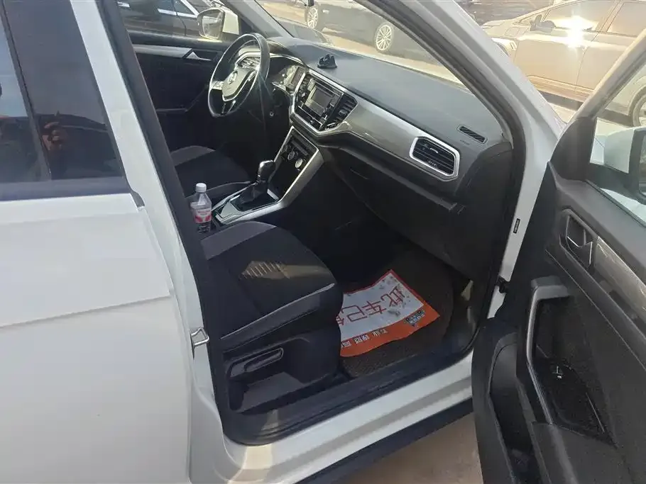 Volkswagen T-Roc 2021 из CN, фото 6