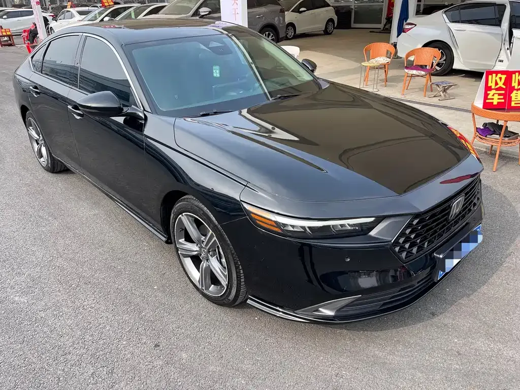 Honda Accord — фото 10