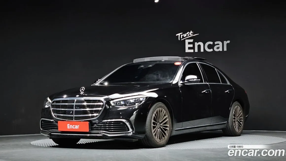 Mercedes-Benz S-Class — фото 1