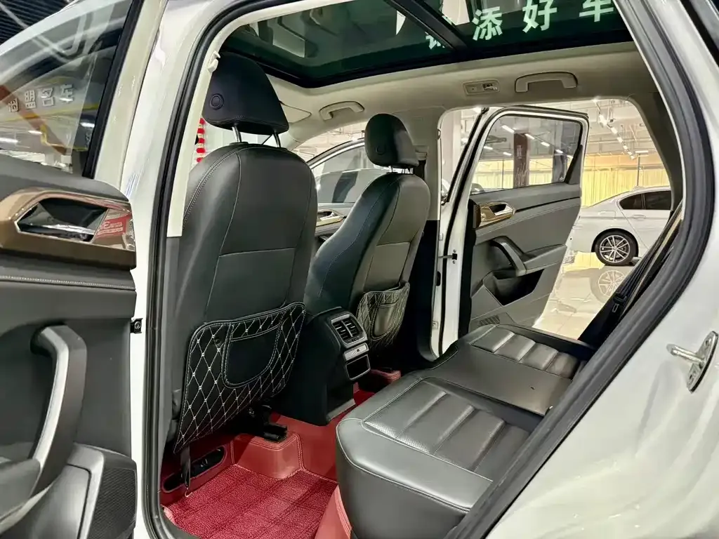 Volkswagen Tharu 2021 из CN, фото 9