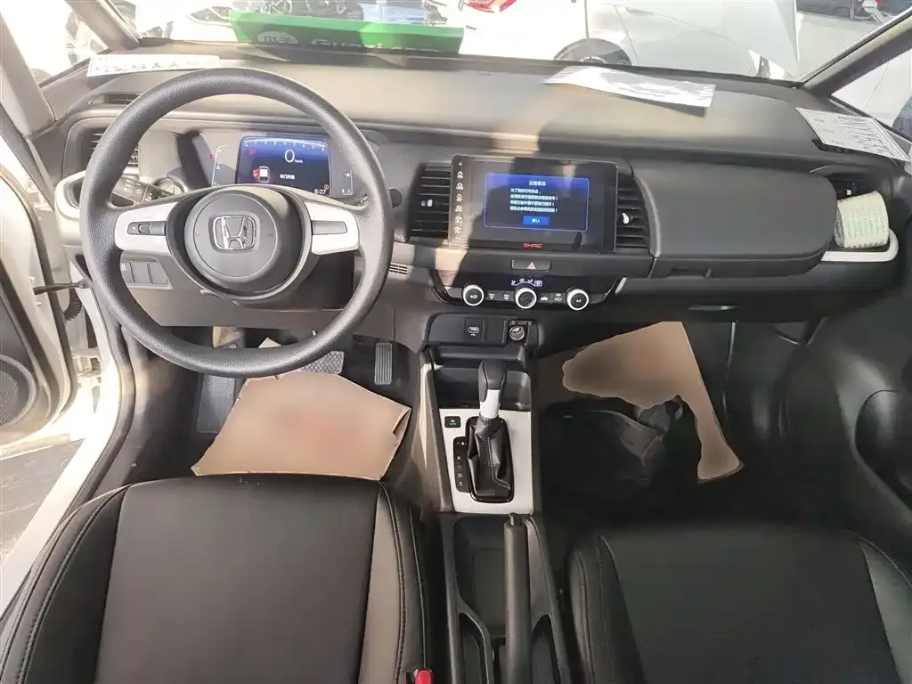 Honda Fit — фото 4