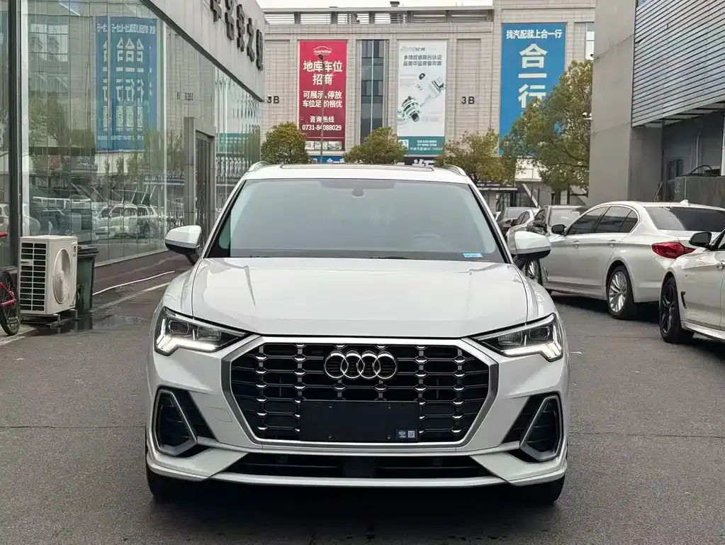 Audi Q3 2023 из CN, фото 5