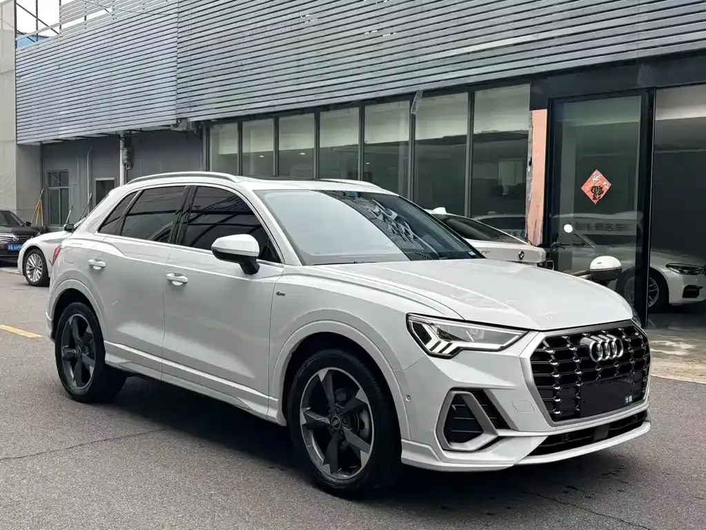 Audi Q3 2023 из CN, фото 9