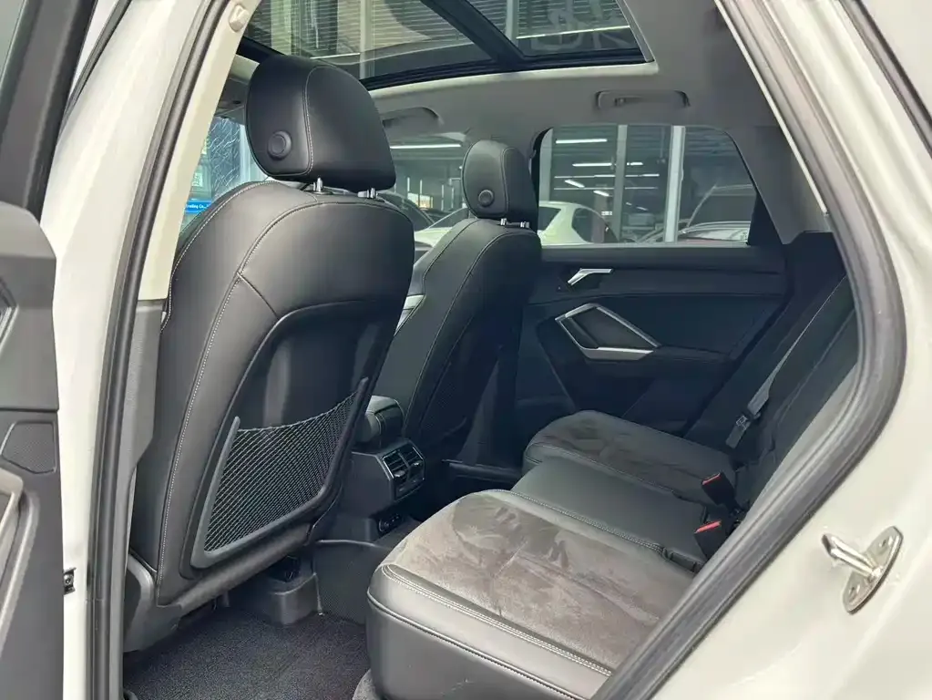 Audi Q3 2023 из CN, фото 3