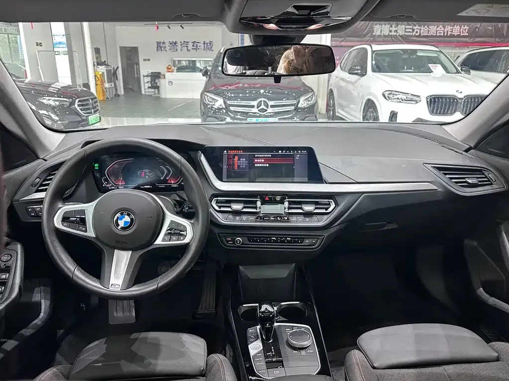 BMW 2 Series (Import) 2024 из CN, фото 3