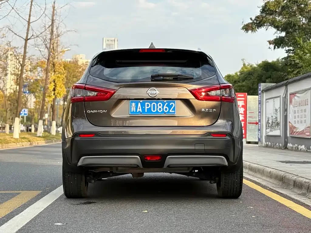 Nissan Qashqai 2021 из CN, фото 2