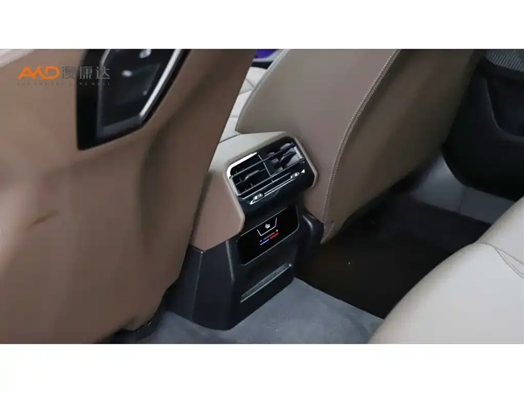 BMW 5 Series 2025 из CN, фото 10