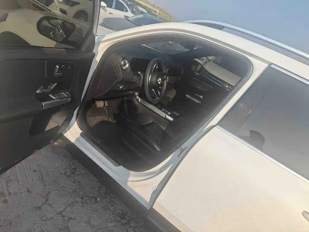 Mercedes-Benz EQB 2023 из CN, фото 5