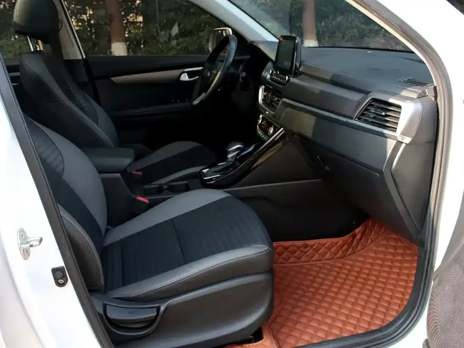 Kia Sportage — фото 10