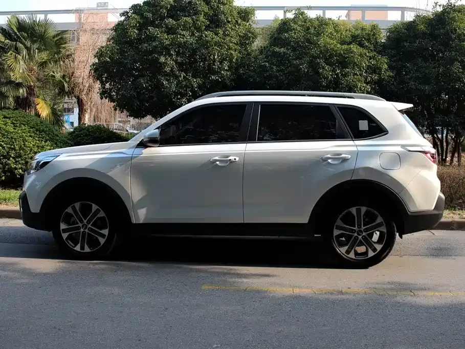 Kia Sportage — фото 7