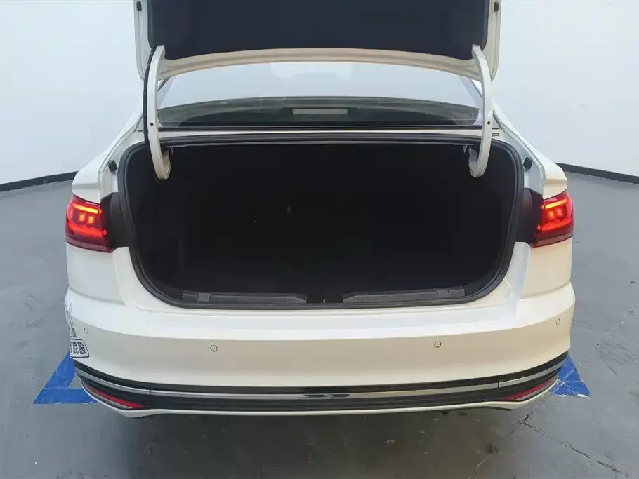 Volkswagen Bora 2023 из CN, фото 7