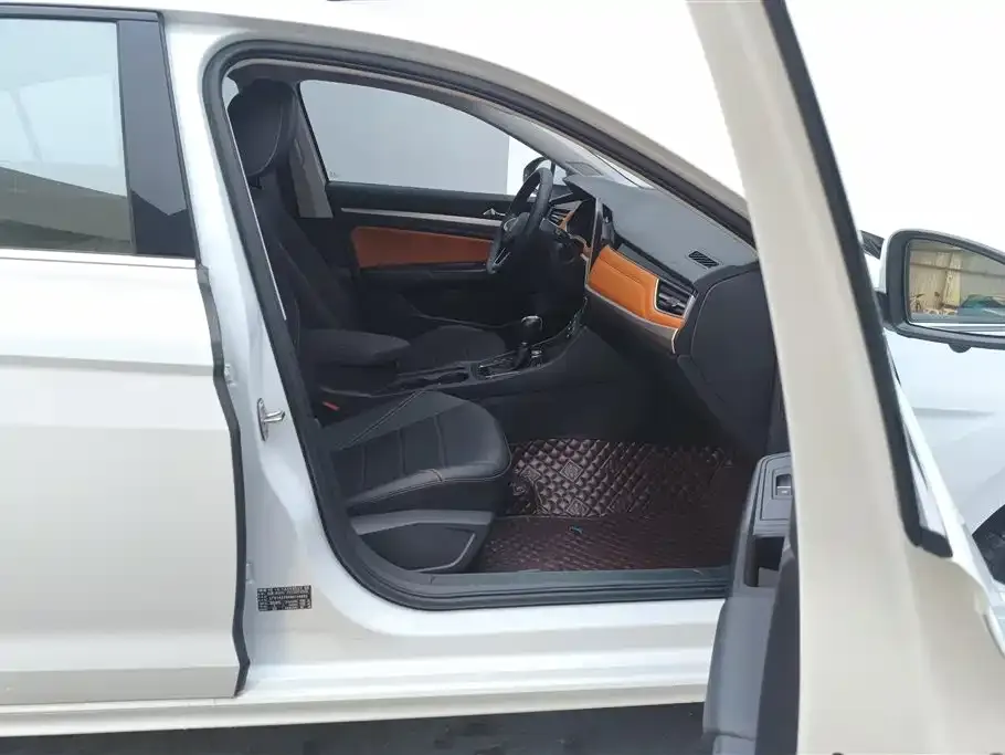 Volkswagen Bora 2023 из CN, фото 5