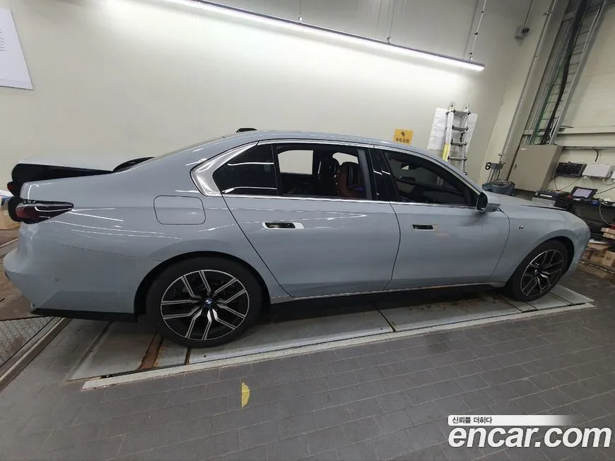 BMW i7 2025 из KR, фото 6