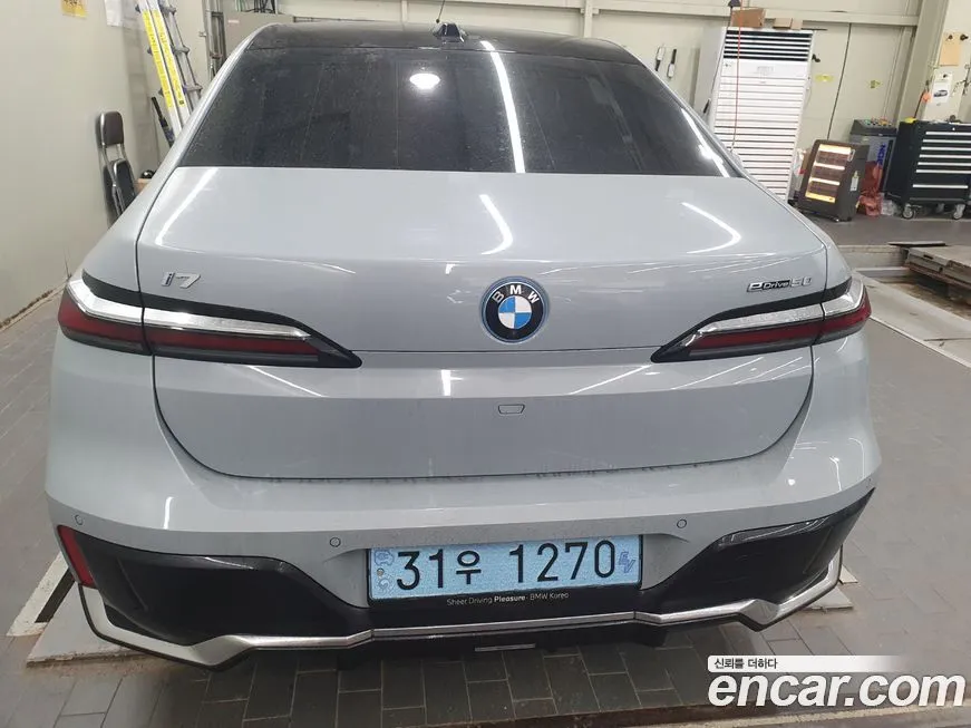 BMW i7 2025 из KR, фото 2