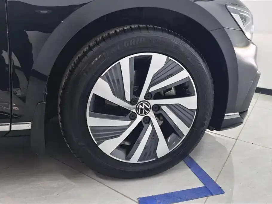 Volkswagen Magotan GTE PHEV 2024 из CN, фото 6