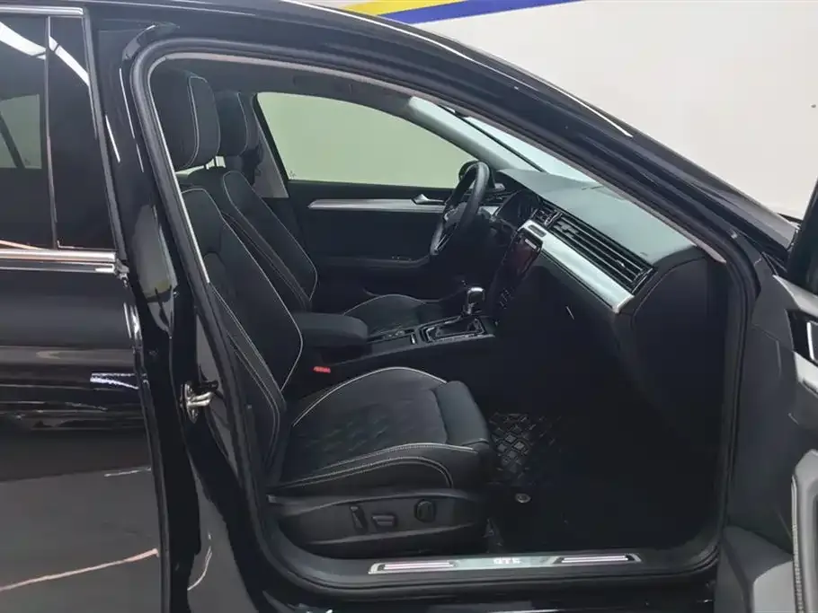 Volkswagen Magotan GTE PHEV 2024 из CN, фото 3
