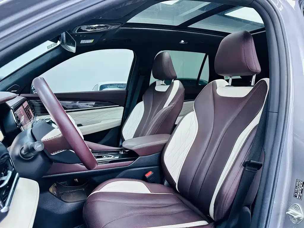 Geely Xingyue L 2023 из CN, фото 2