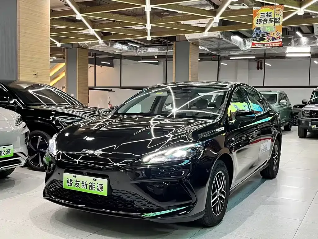 BYD Seal 05 DM-i — фото 1
