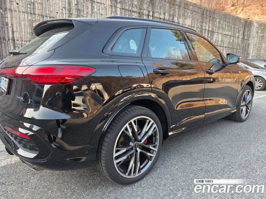 Audi Q5 2025 из KR, фото 6