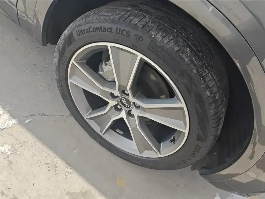 Audi Q5L 2021 из CN, фото 3