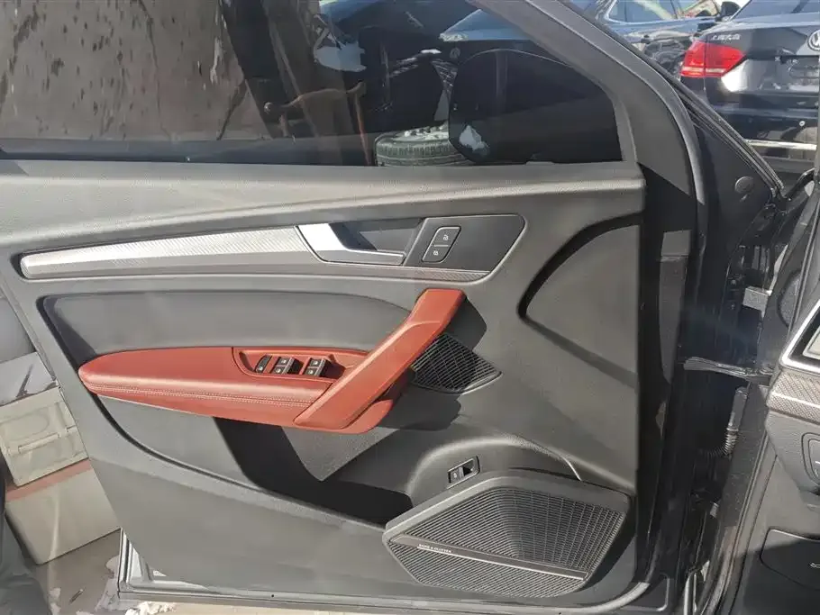 Audi Q5L 2021 из CN, фото 10