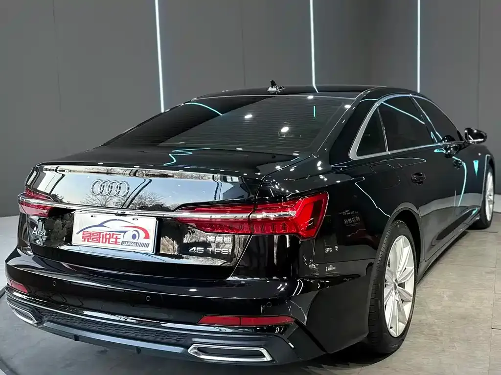 Audi A6L — фото 5