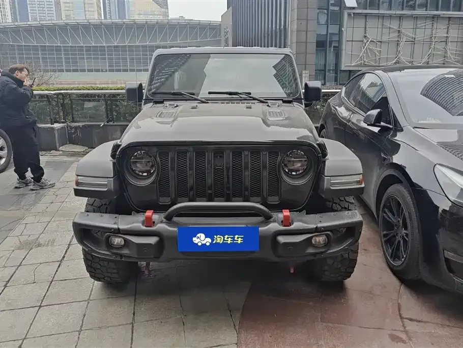 Jeep Wrangler — фото 7