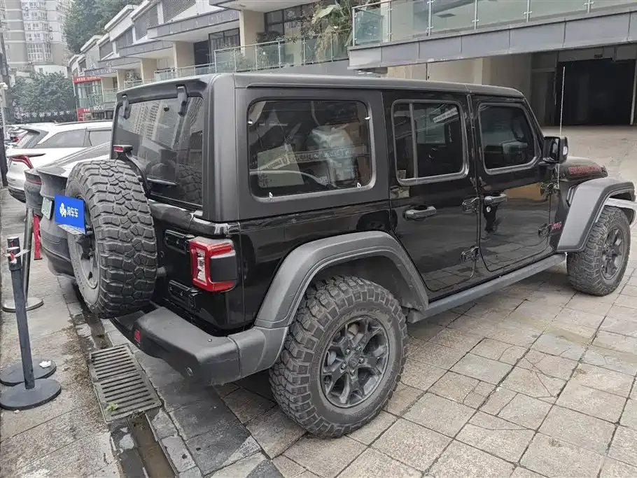 Jeep Wrangler — фото 9