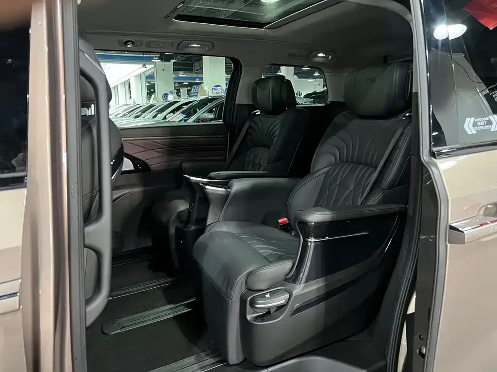 GAC Motor Trumpchi M8 — фото 2