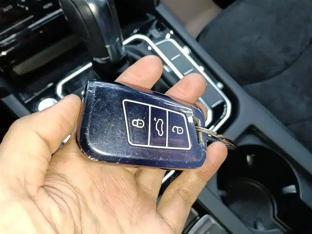 Volkswagen CC 2022 из CN, фото 4