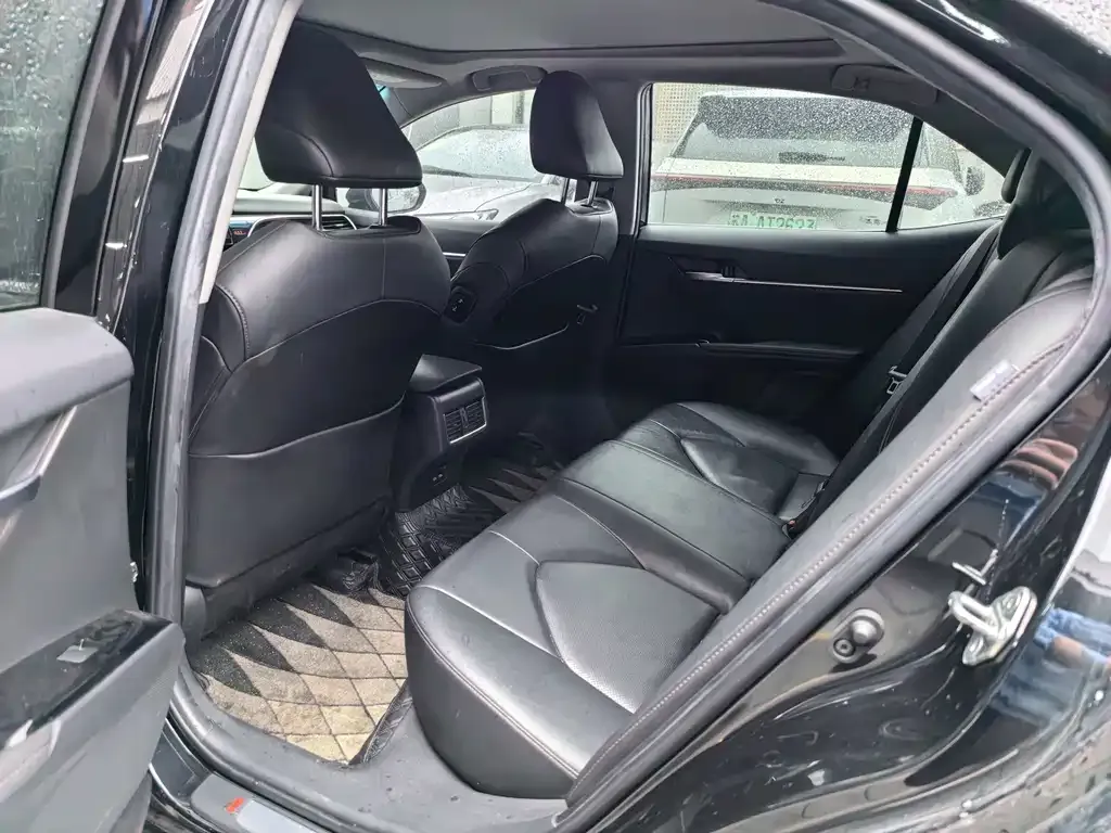 Toyota Camry 2021 из CN, фото 8