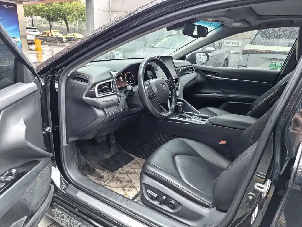 Toyota Camry 2021 из CN, фото 7