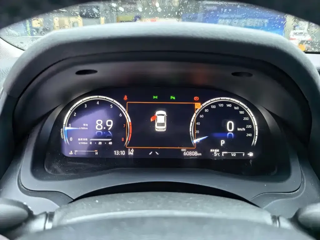 Toyota Camry 2021 из CN, фото 2