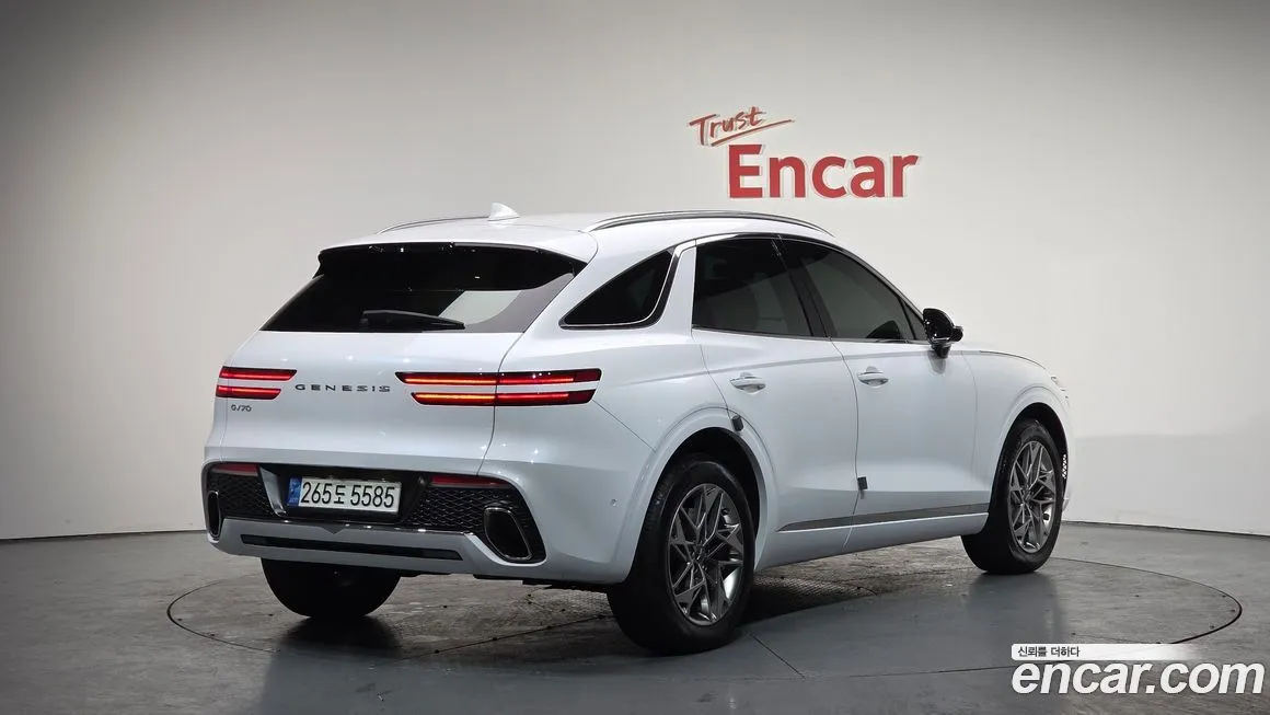 Genesis GV70 2023 из KR, фото 7