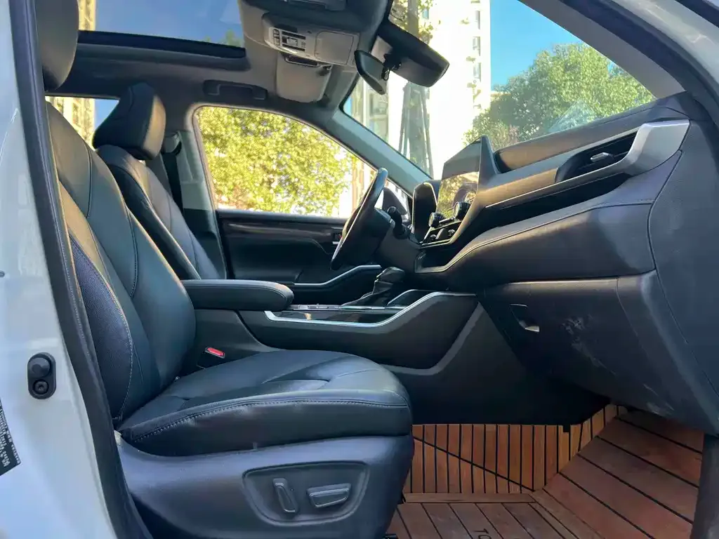 Toyota Highlander 2021 из CN, фото 3