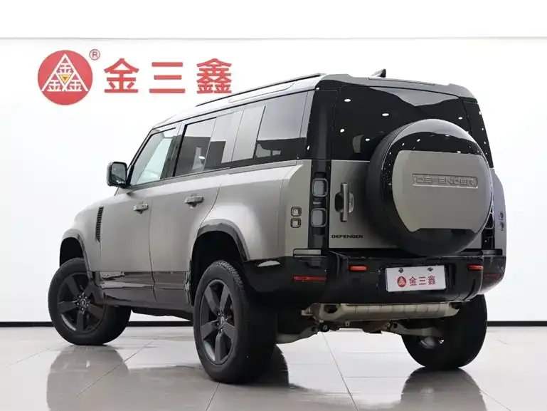 Land Rover Defender — фото 2