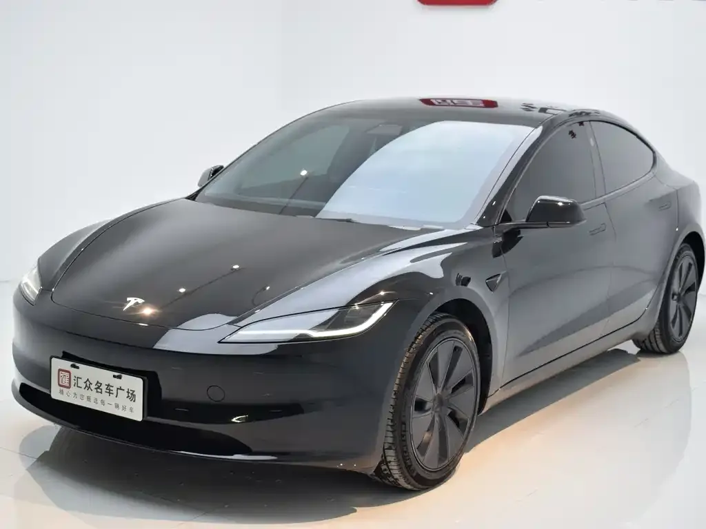 Tesla Model 3 — фото 7
