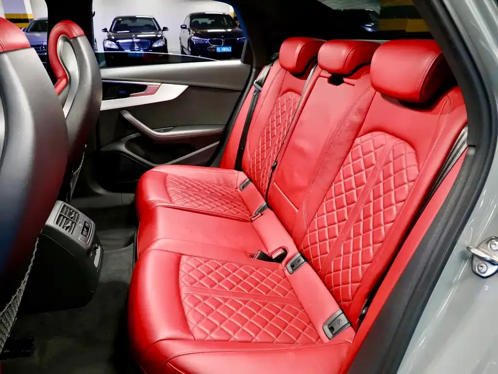 Audi S4 2022 из CN, фото 2