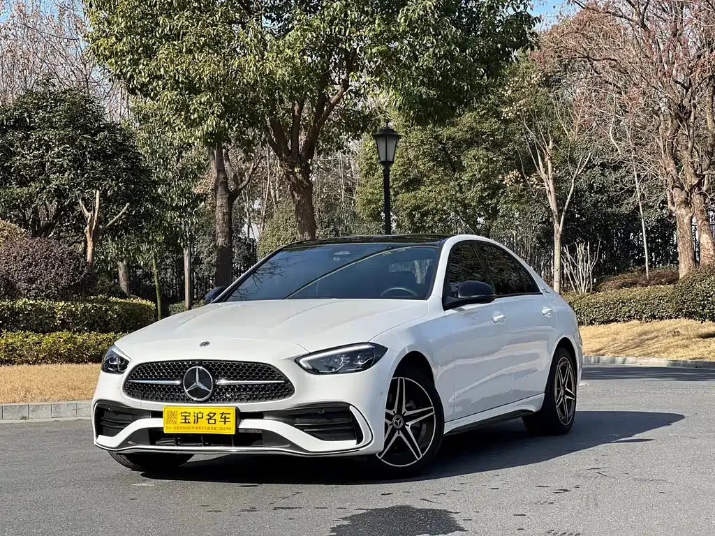 Mercedes-Benz C-Class — фото 1
