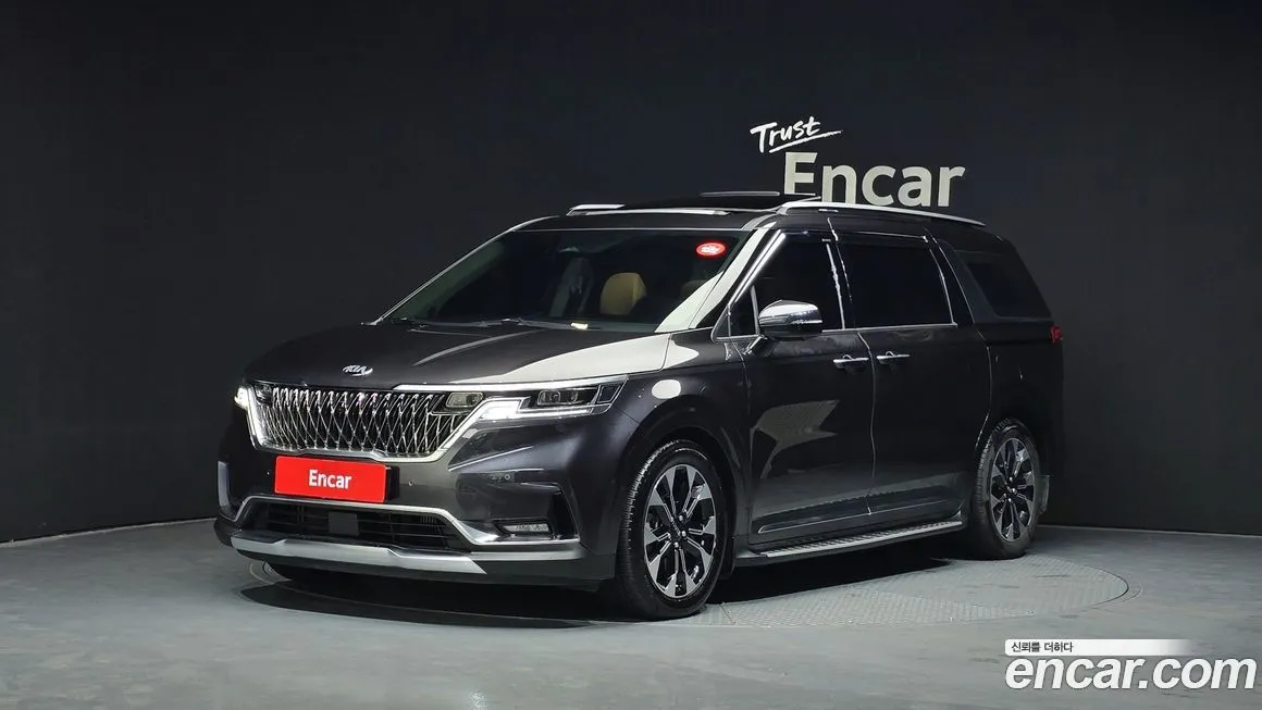 Kia Carnival — фото 1