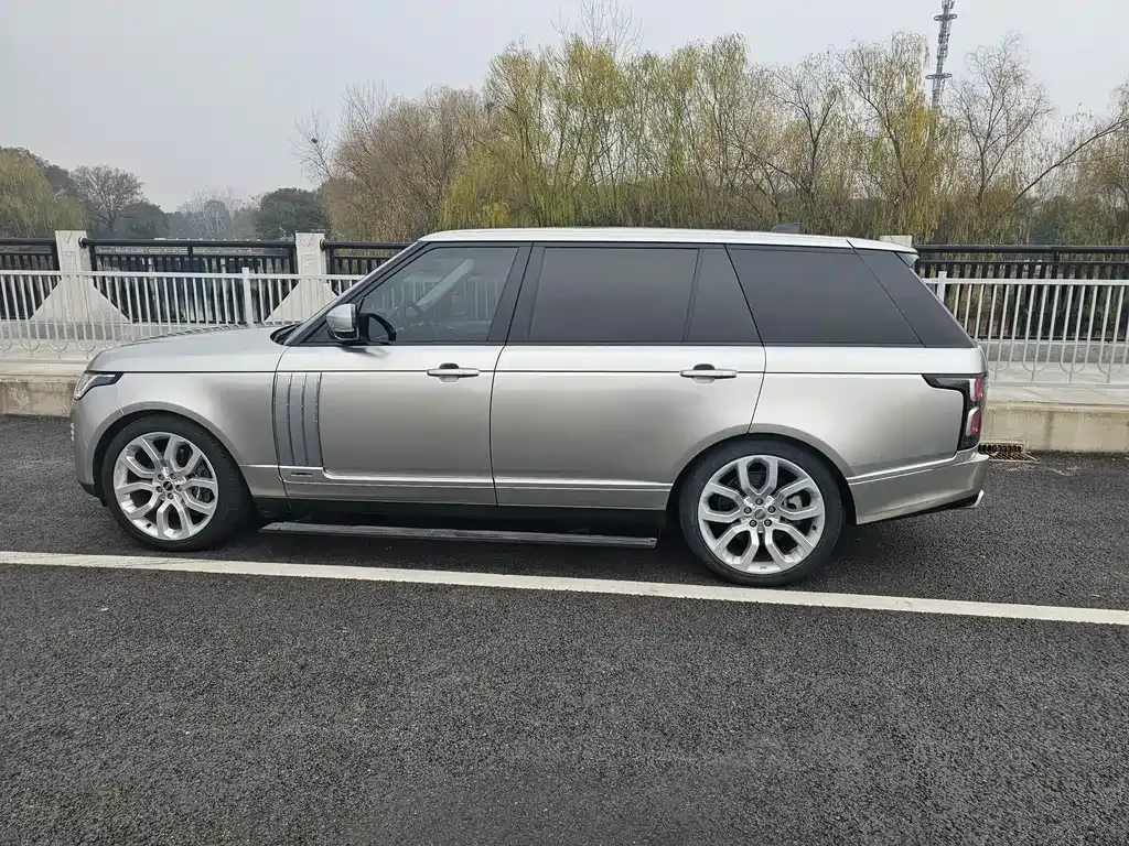 Land Rover Range Rover 2022 из CN, фото 2