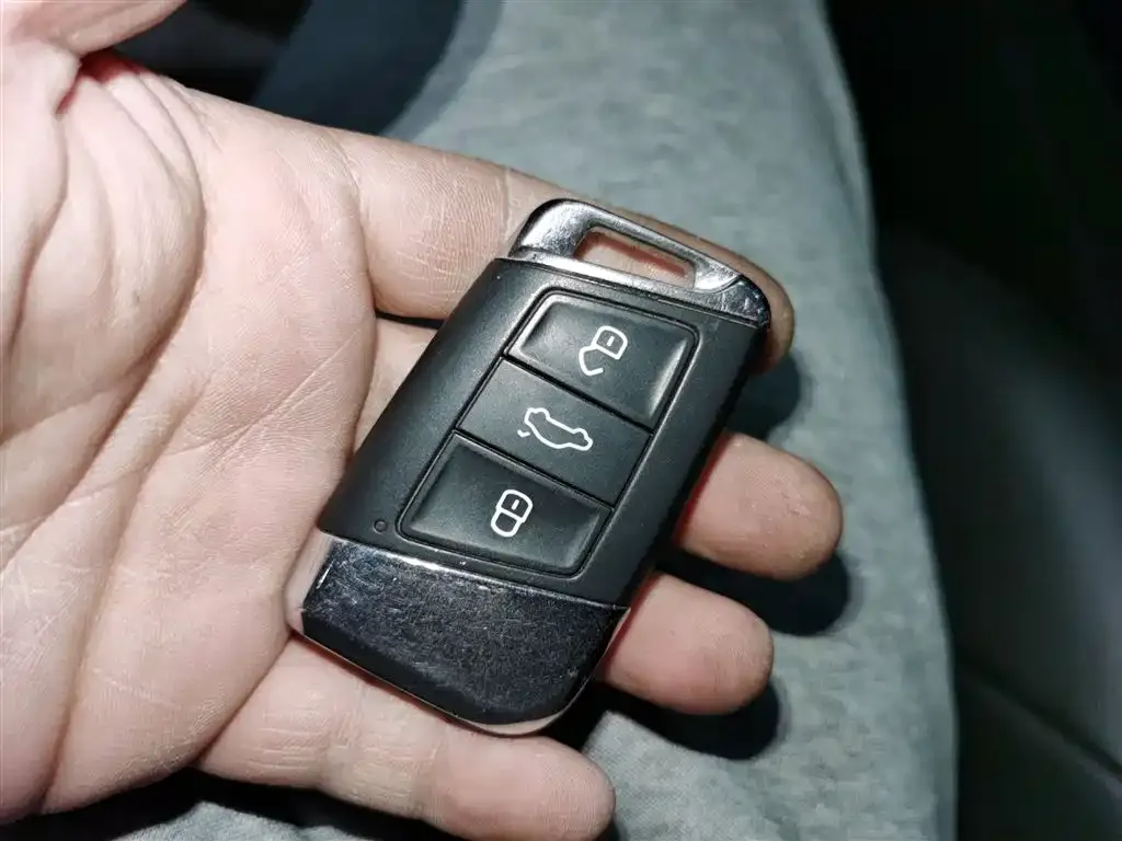 Volkswagen Passat — фото 3