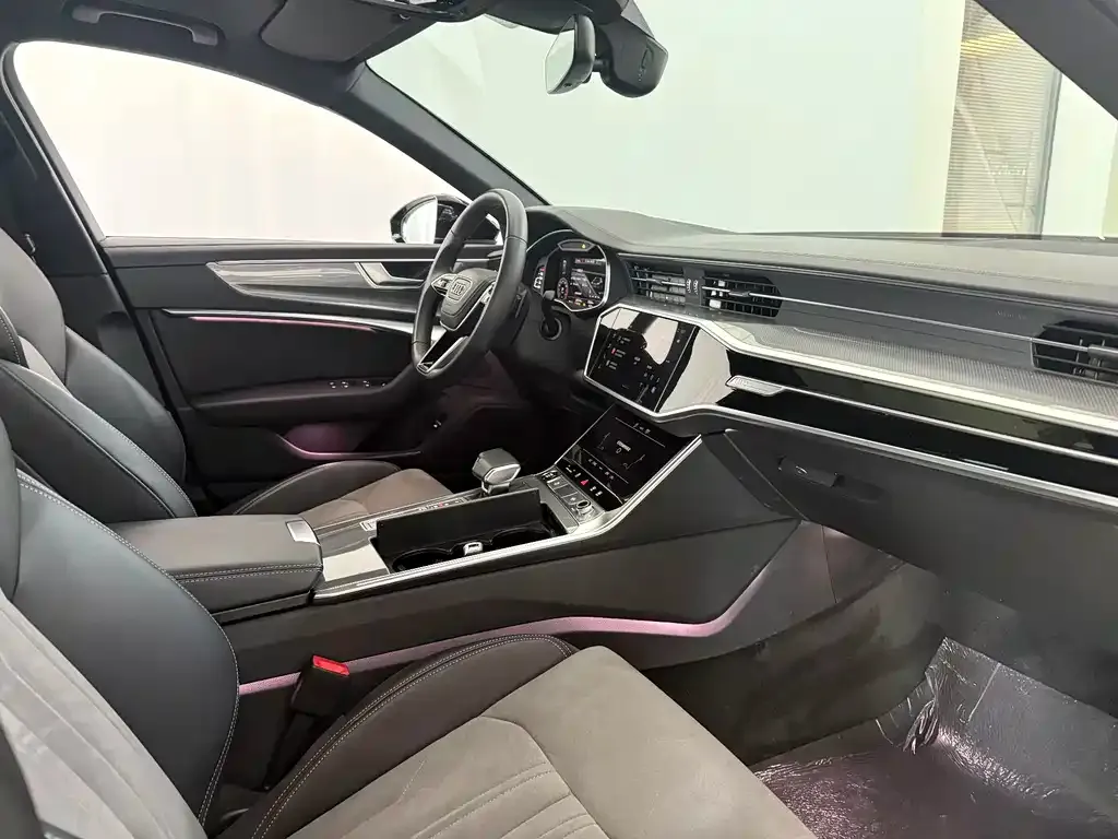 Audi A6L 2024 из CN, фото 7
