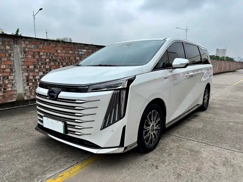 GAC Motor Trumpchi E9 — фото 1