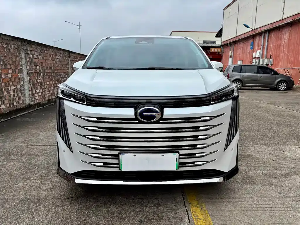 GAC Motor Trumpchi E9 — фото 10