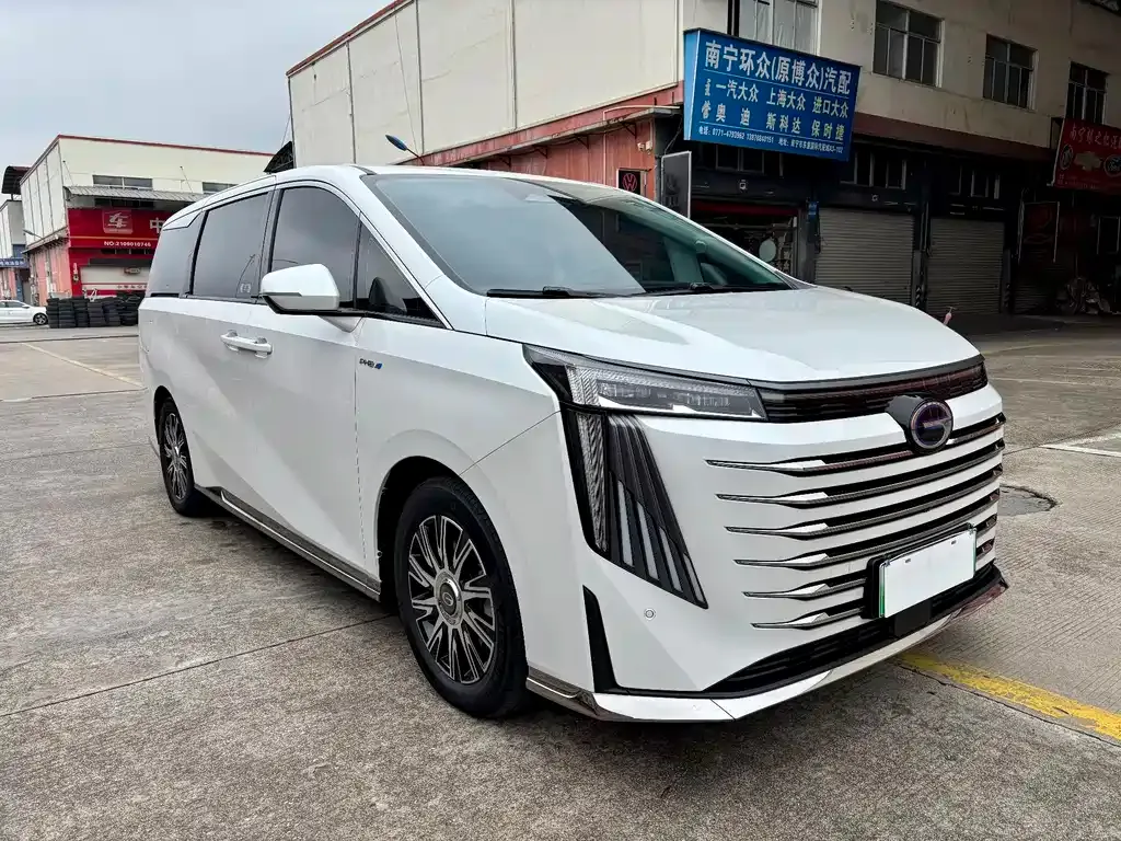 GAC Motor Trumpchi E9 — фото 4