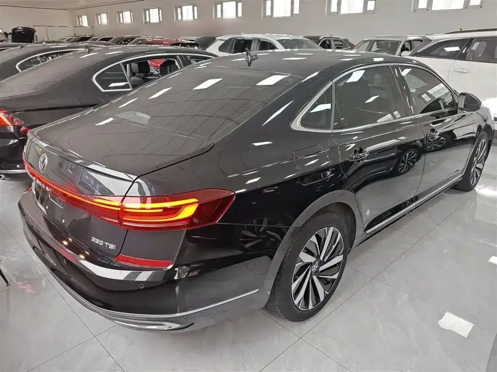 Volkswagen Passat — фото 2