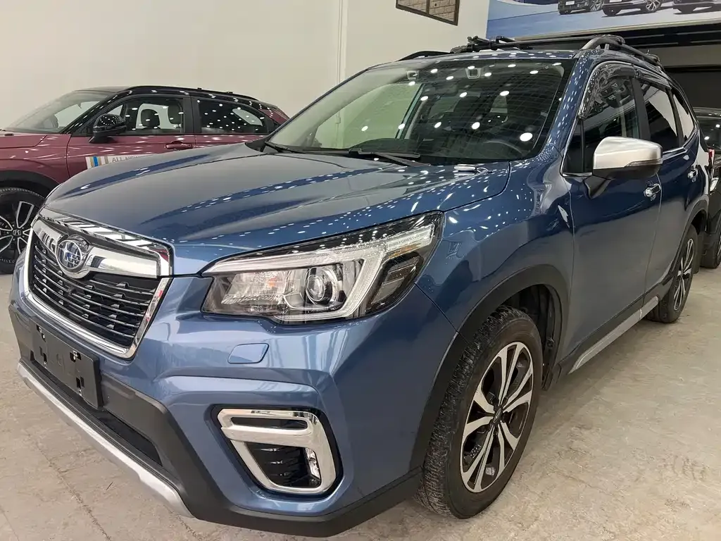 Subaru Forester — фото 1