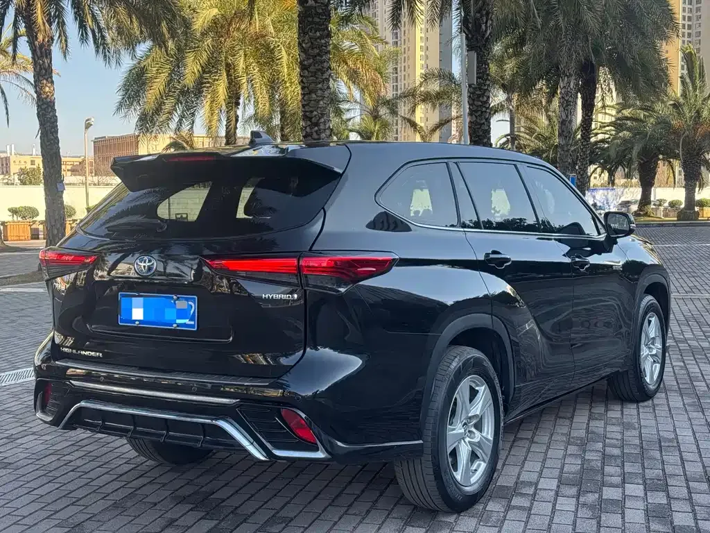 Toyota Highlander — фото 5