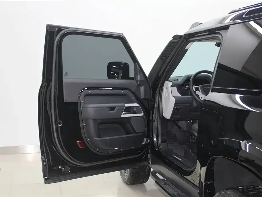 Land Rover Defender — фото 3